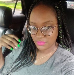 Meet your Posher, Shannon